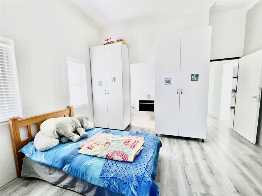 4 Bedroom Property for Sale in Mount Royal Golf Estate Western Cape